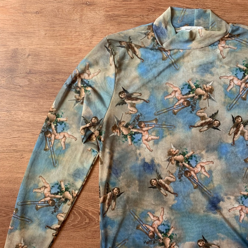 Sheer angelic blouse 👼🕊️